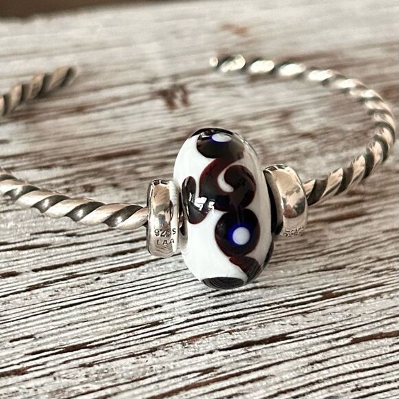 TROLLBEADS Set of Unique Rare Jumbo & Silver Twisted Bangle XXS LAA 925S NEW! - Picture 1 of 14